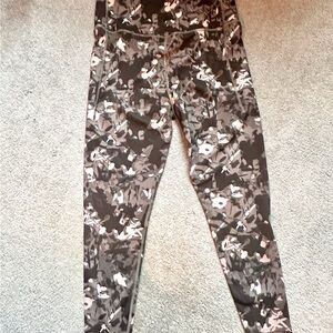 The North Face Grey and Light Pink printed leggings size XXL